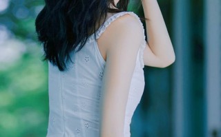 郑合惠子纯美壁纸，白色吊带裙少女感满满 ​​​