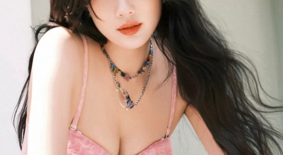 孟子义：红粉女郎，这颜值确实出众