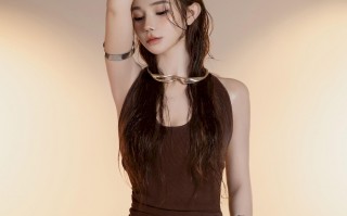 棕调光影，解锁松弛高级感写真
