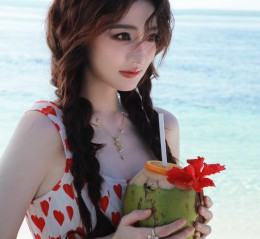 徐璐海边写真，真好看啊