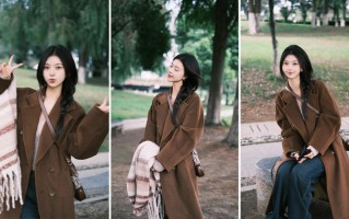 冬日公园松弛感拍照：8个姿势照着拍就美