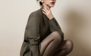 西装裙与黑丝，飒美风姿美女