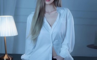 少女感白衬衫，照片就是日记本