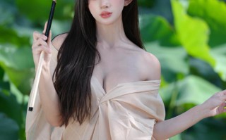 纯欲，新中式美女写真
