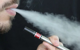新研究：一次性电子烟比传统香烟毒性更大