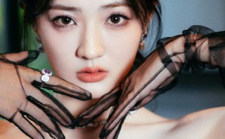 徐璐蝴蝶抹胸黑纱手套，清冷柔美