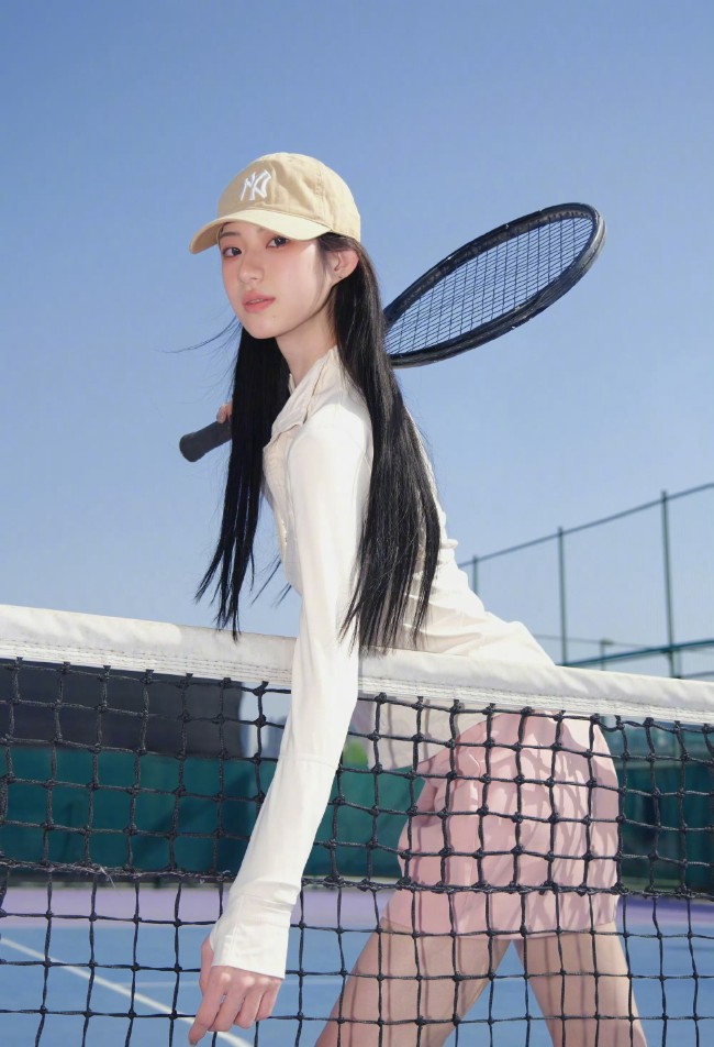 网球少女9个高光拍照姿势,青春活力拉满-第2张图片-风享汇 网球少女9个高光拍照姿势,青春活力拉满-第2张图片-风享汇