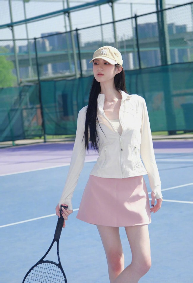 网球少女9个高光拍照姿势,青春活力拉满-第6张图片-风享汇 网球少女9个高光拍照姿势,青春活力拉满-第6张图片-风享汇