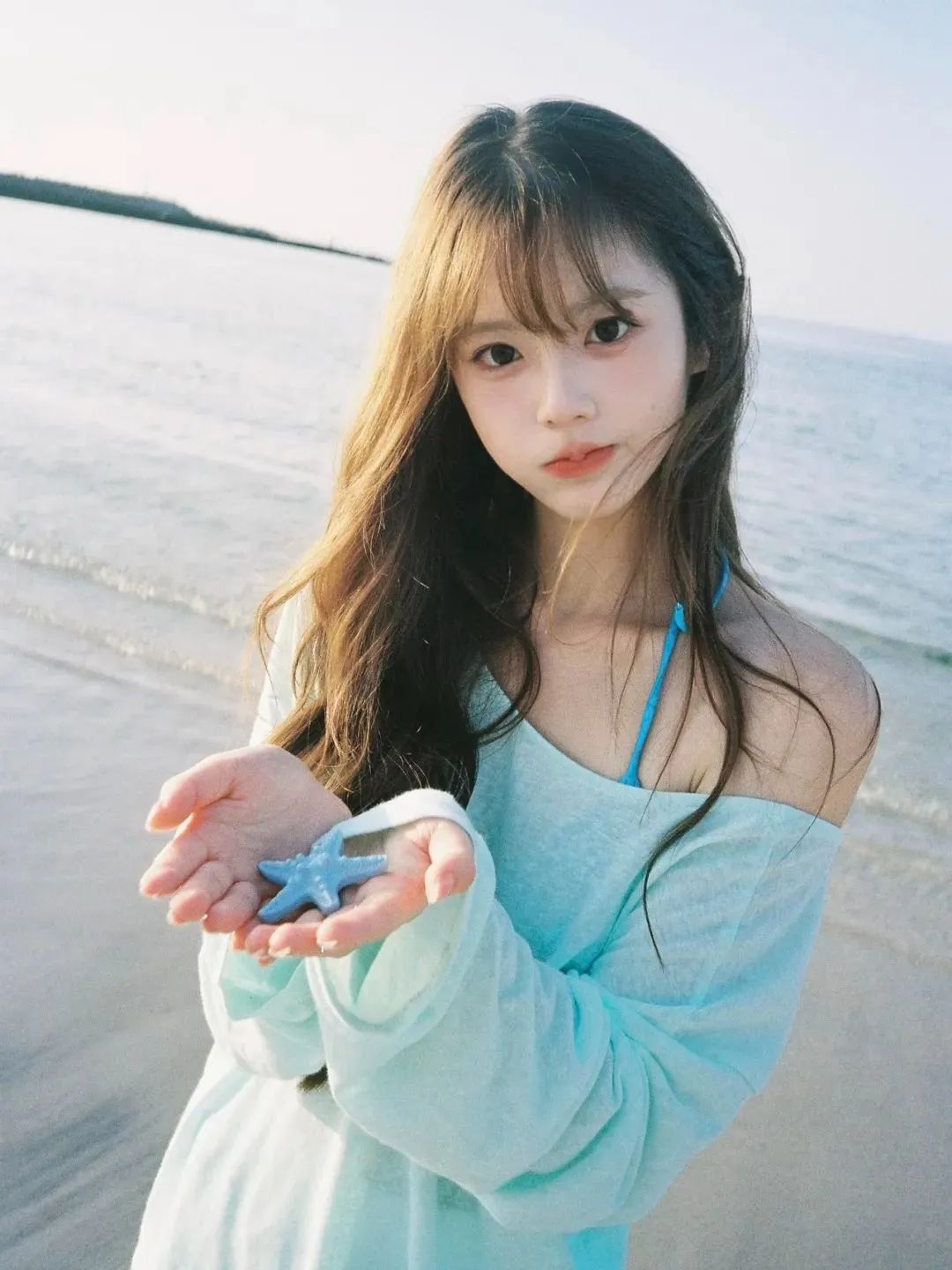 海边拍照姿势大集合,氛围感美照等你来解锁-第2张图片-风享汇 海边拍照姿势大集合,氛围感美照等你来解锁-第2张图片-风享汇