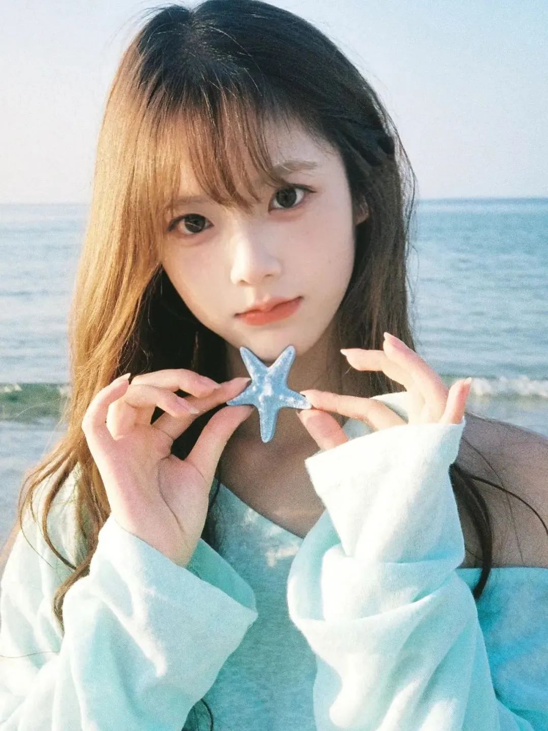 海边拍照姿势大集合,氛围感美照等你来解锁-第5张图片-风享汇 海边拍照姿势大集合,氛围感美照等你来解锁-第5张图片-风享汇