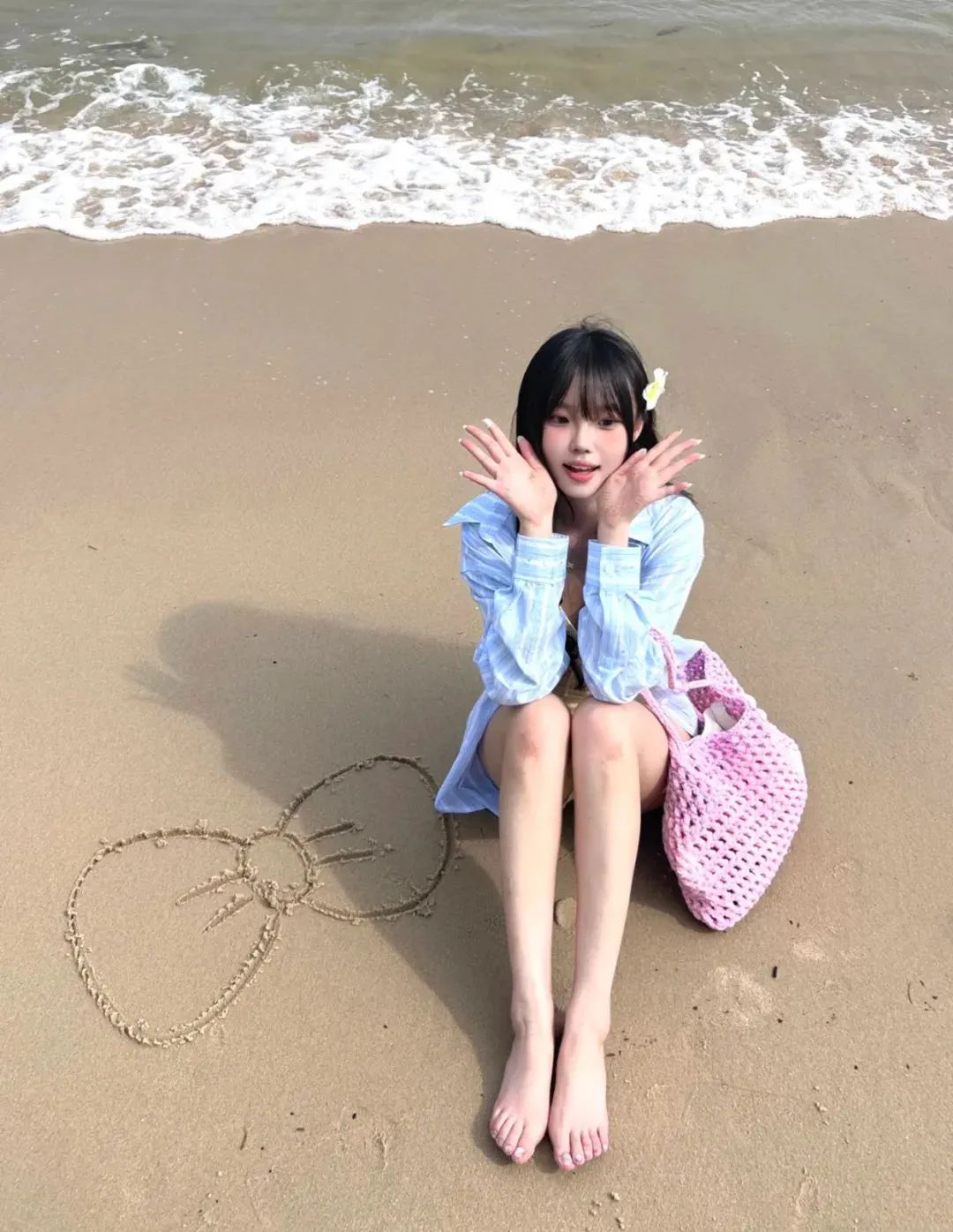 海边拍照姿势大集合,氛围感美照等你来解锁-第10张图片-风享汇 海边拍照姿势大集合,氛围感美照等你来解锁-第10张图片-风享汇