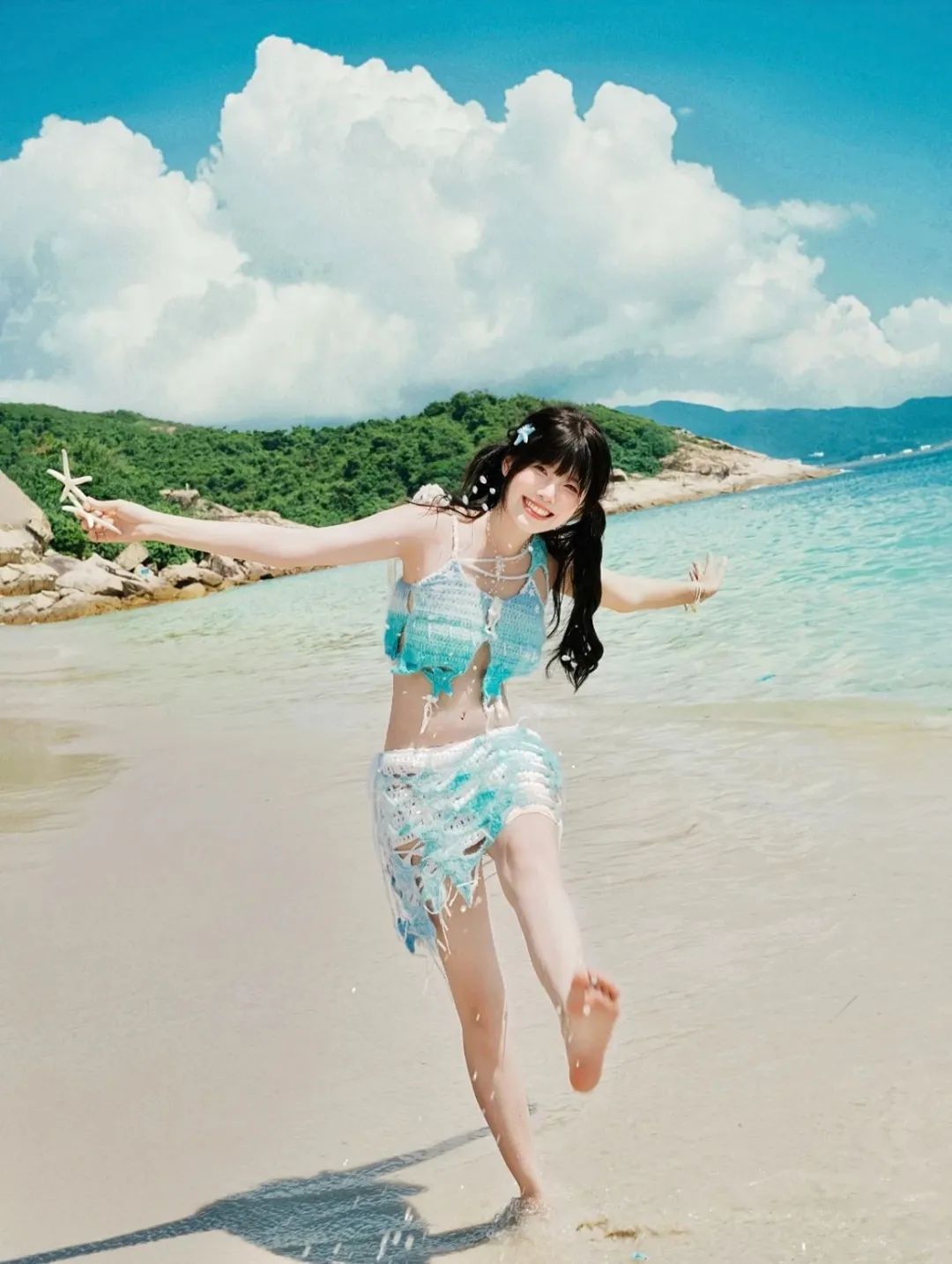 夏日海边拍照!6个简单姿势轻松拍出氛围感大片-第5张图片-风享汇 夏日海边拍照!6个简单姿势轻松拍出氛围感大片-第5张图片-风享汇