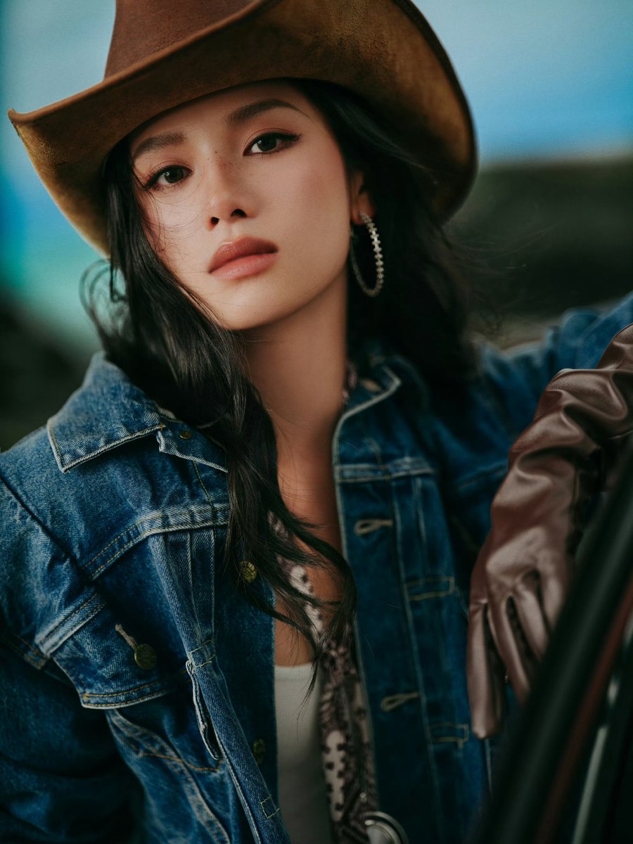 张婧仪帅气牛仔造型-第6张图片-风享汇