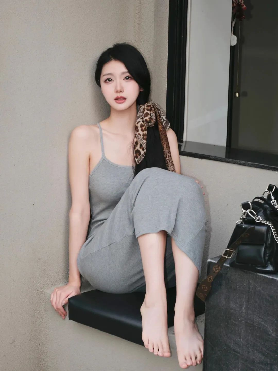 穿上长裙，9个拍照姿势秒变气质女神-第4张图片-风享汇