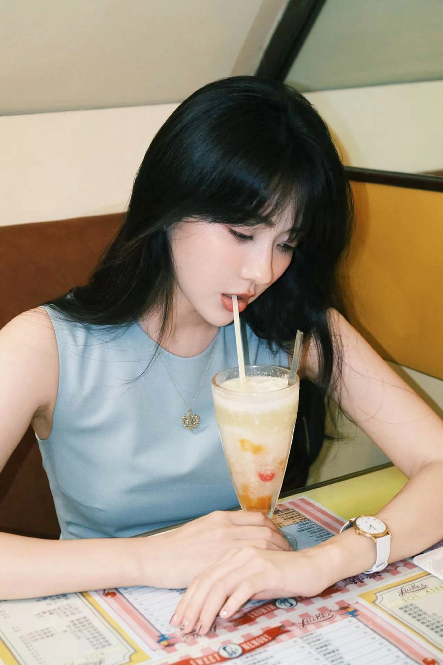 梁洁，灵动俏皮的元气少女-第1张图片-风享汇