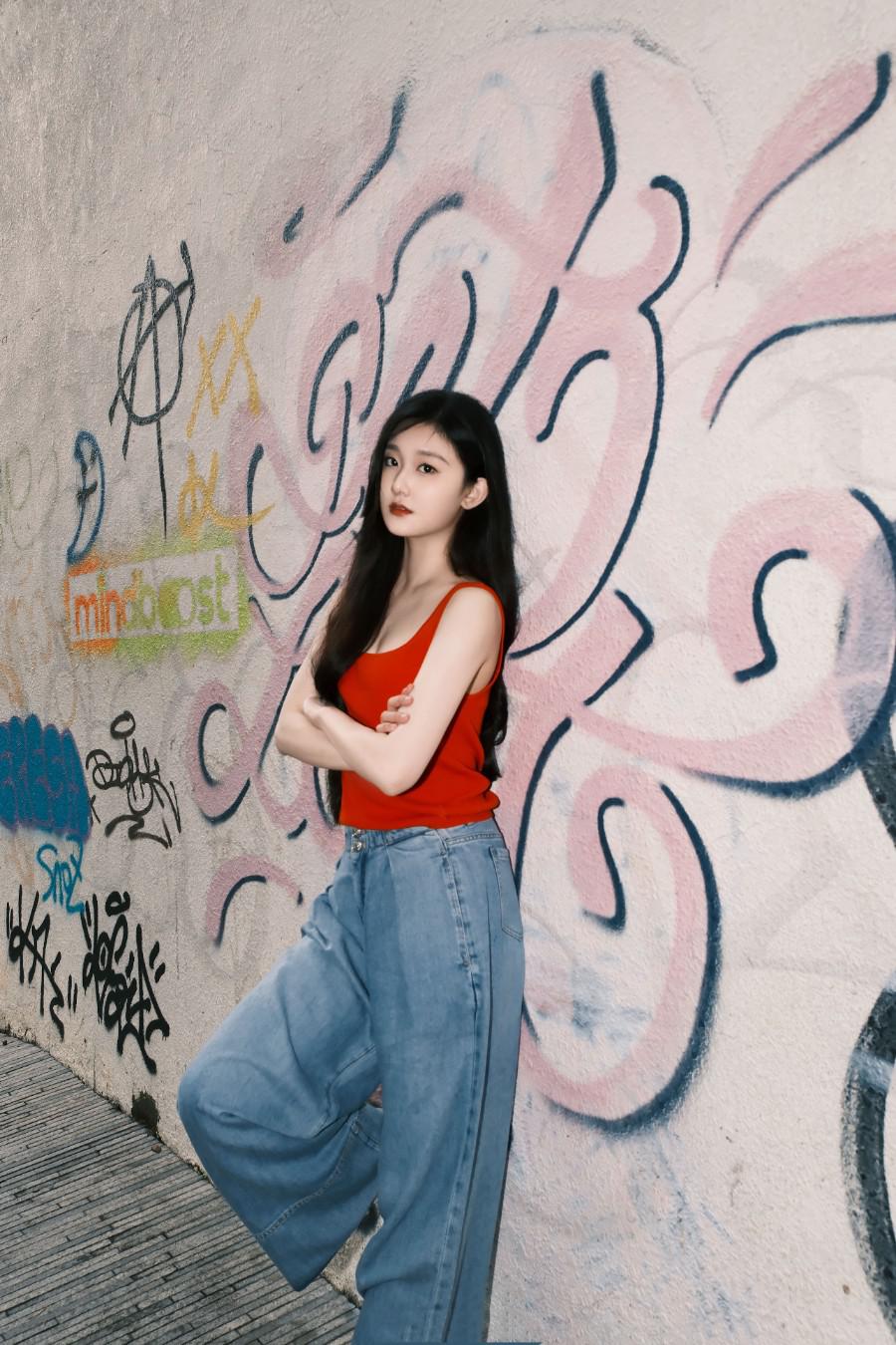 袁雨萱吊带牛仔，活力满格-第9张图片-风享汇