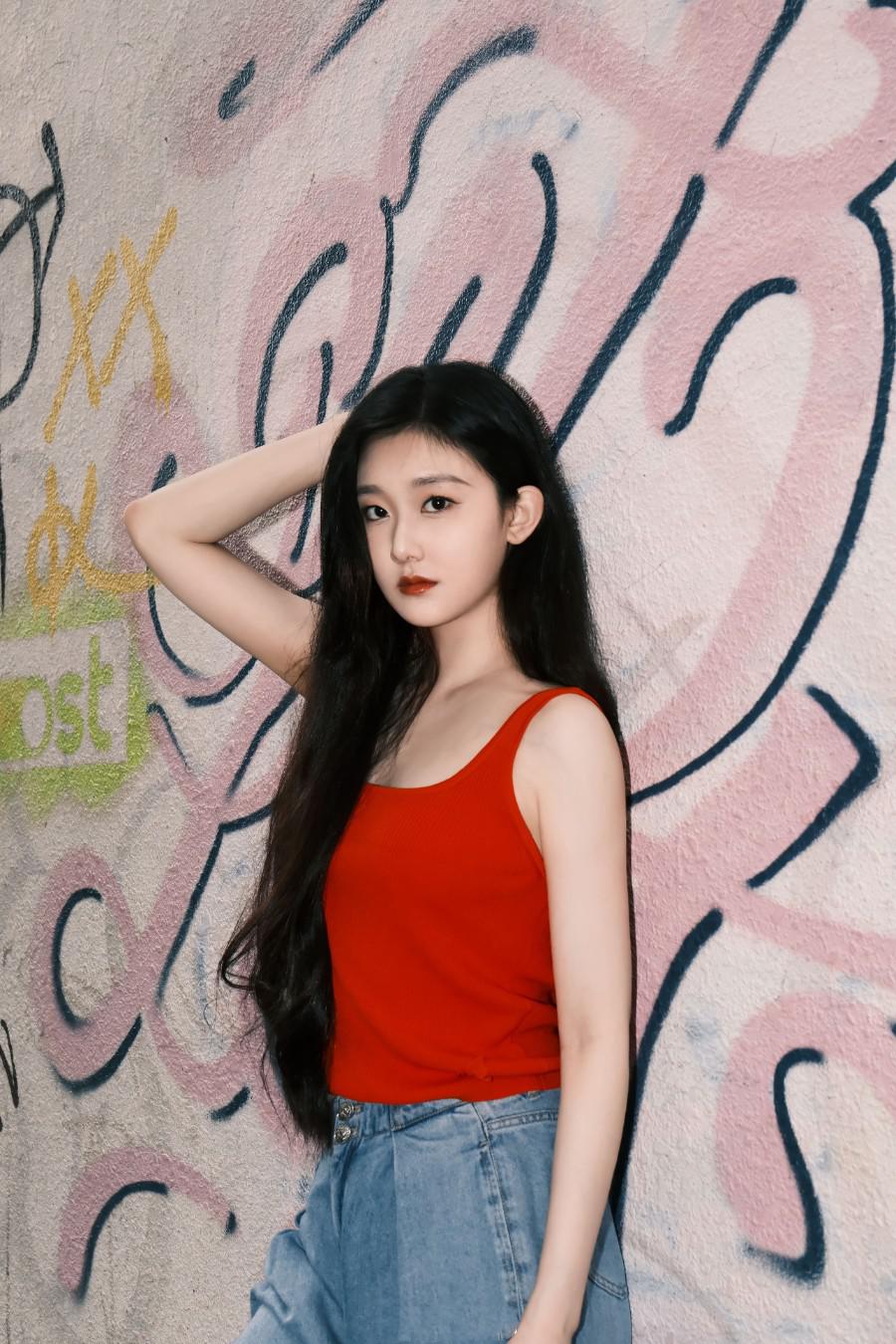 袁雨萱吊带牛仔，活力满格-第7张图片-风享汇