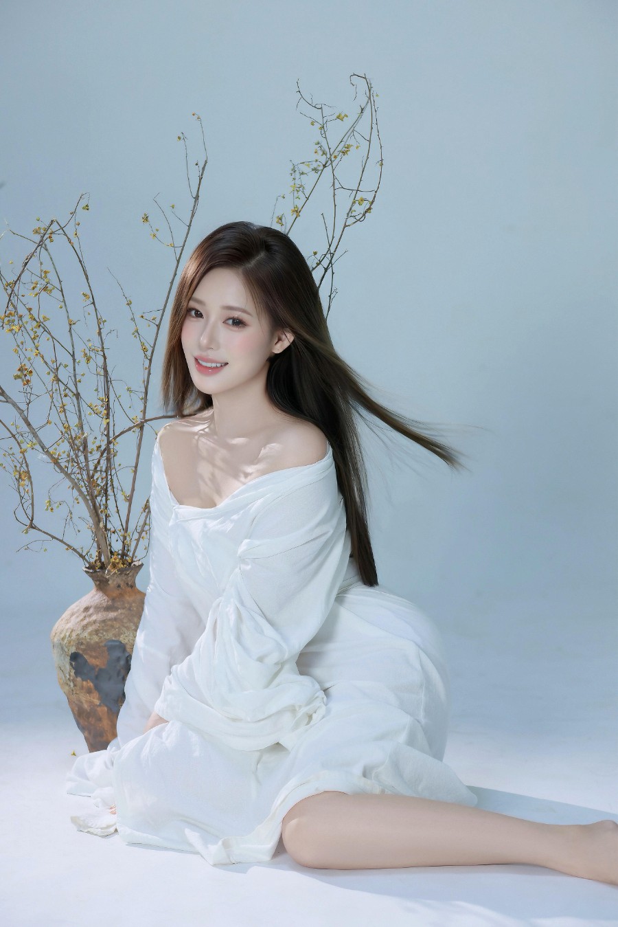 素衣禅意，清冷氛围感写真-第3张图片-风享汇