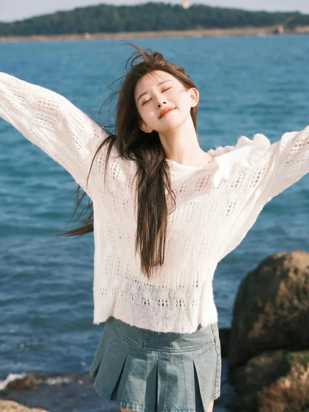 海边拍照秘籍大公开！普通女孩也能美出圈-第7张图片-风享汇