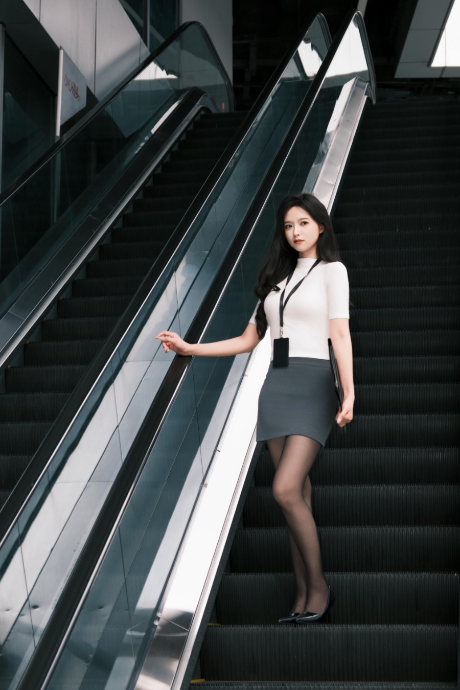 律政俏佳人，职业装美女写真-第6张图片-风享汇