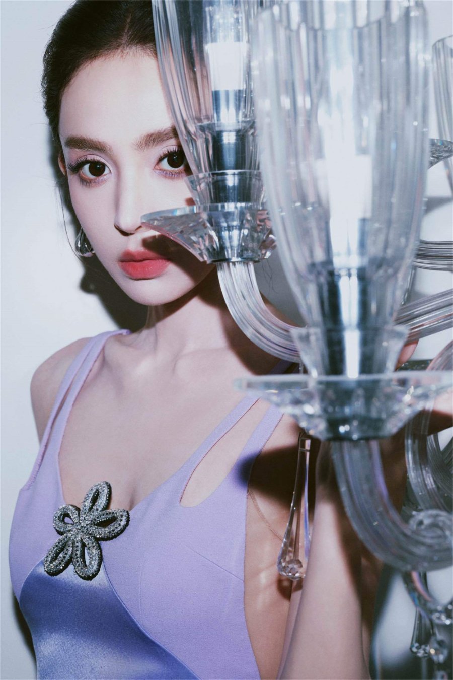 古力娜扎：紫色萦绕，花醉入梦 ​​​-第2张图片-风享汇