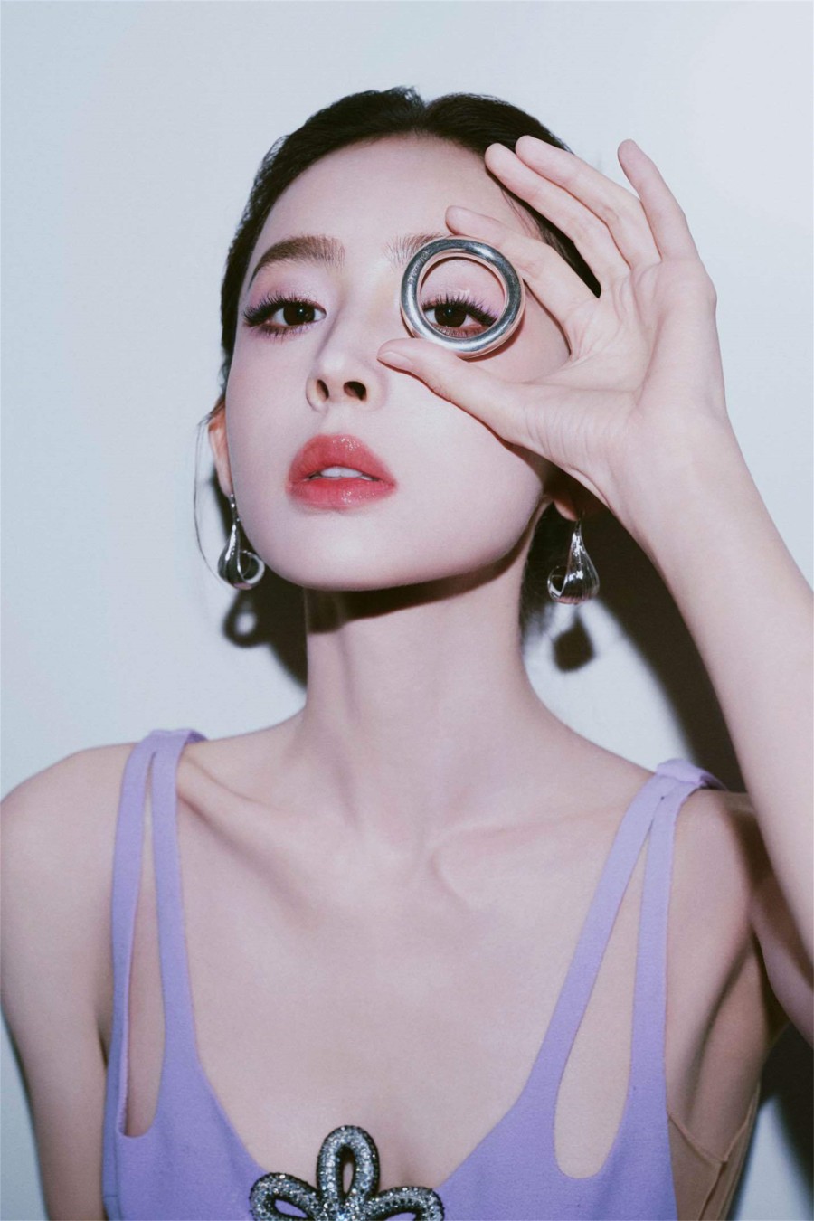 古力娜扎：紫色萦绕，花醉入梦 ​​​-第3张图片-风享汇