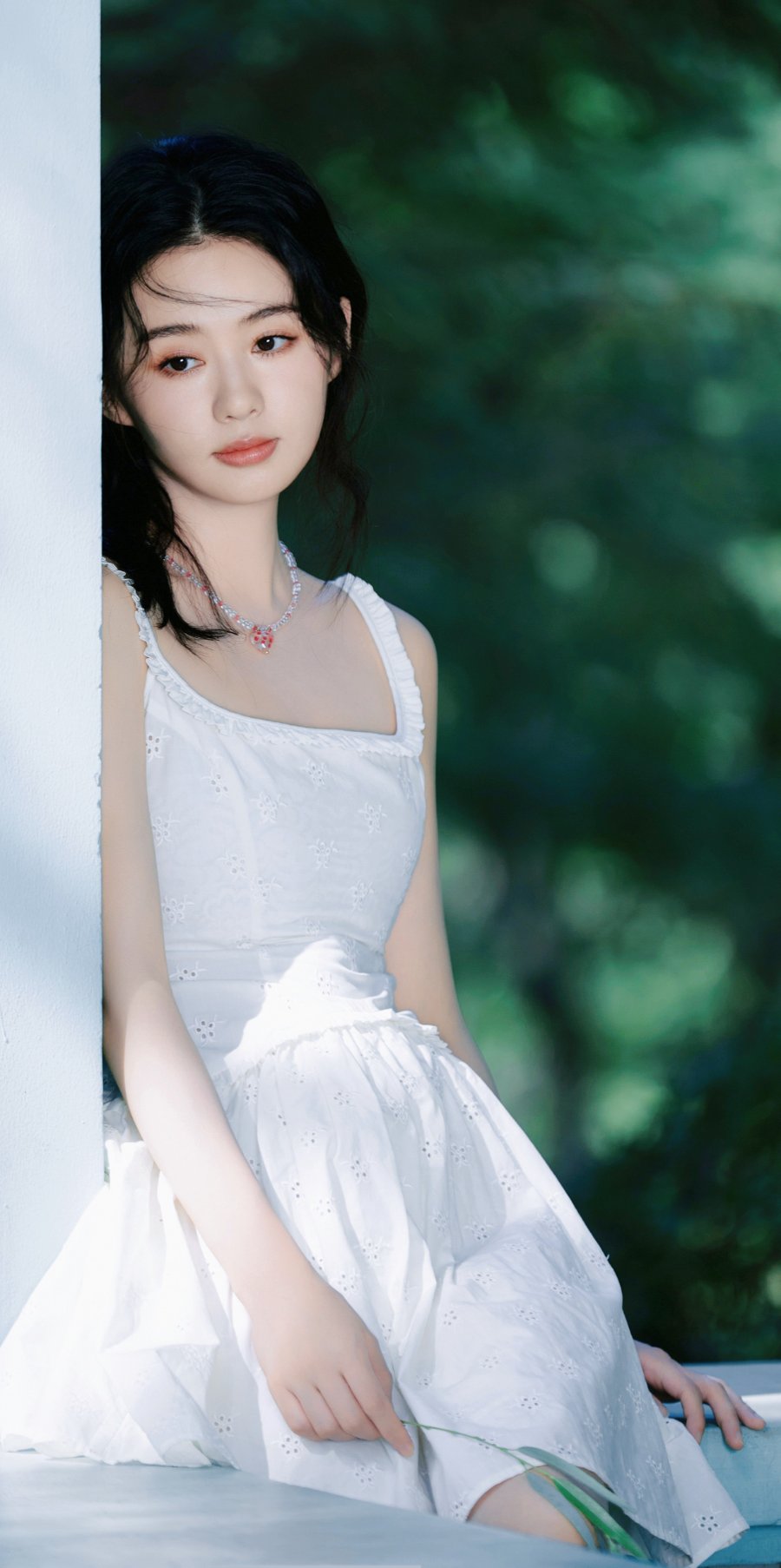 郑合惠子纯美壁纸，白色吊带裙少女感满满 ​​​-第5张图片-风享汇