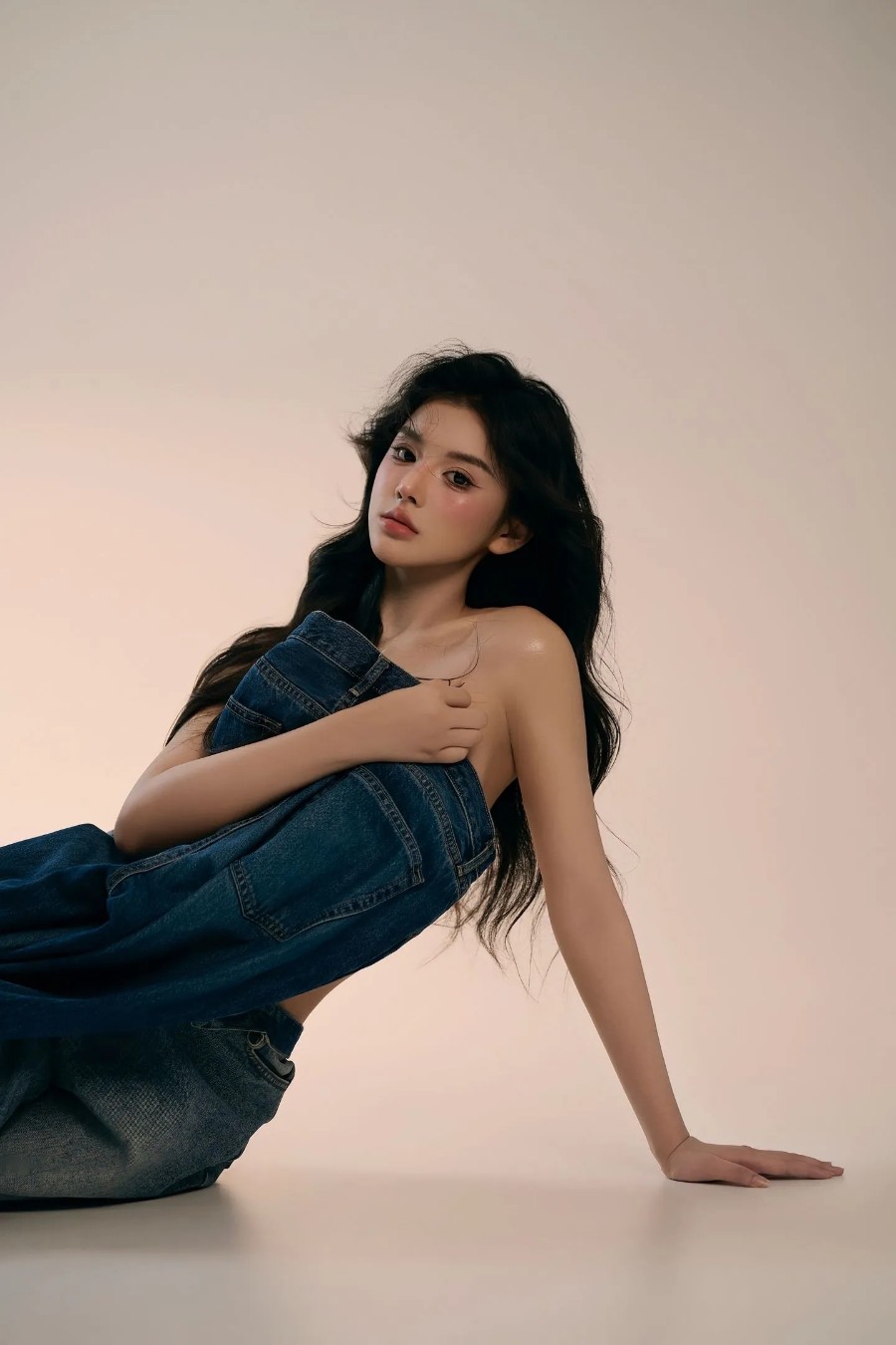 辣妹写真，穿的很露的小姐姐-第2张图片-风享汇