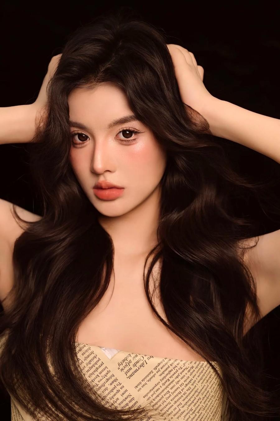 辣妹写真，穿的很露的小姐姐-第8张图片-风享汇