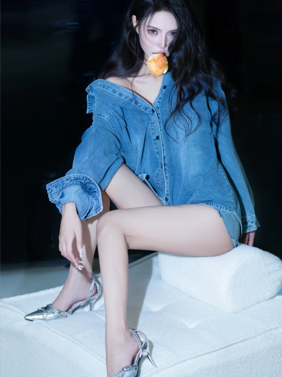 又纯又野牛仔风美女写真-第9张图片-风享汇