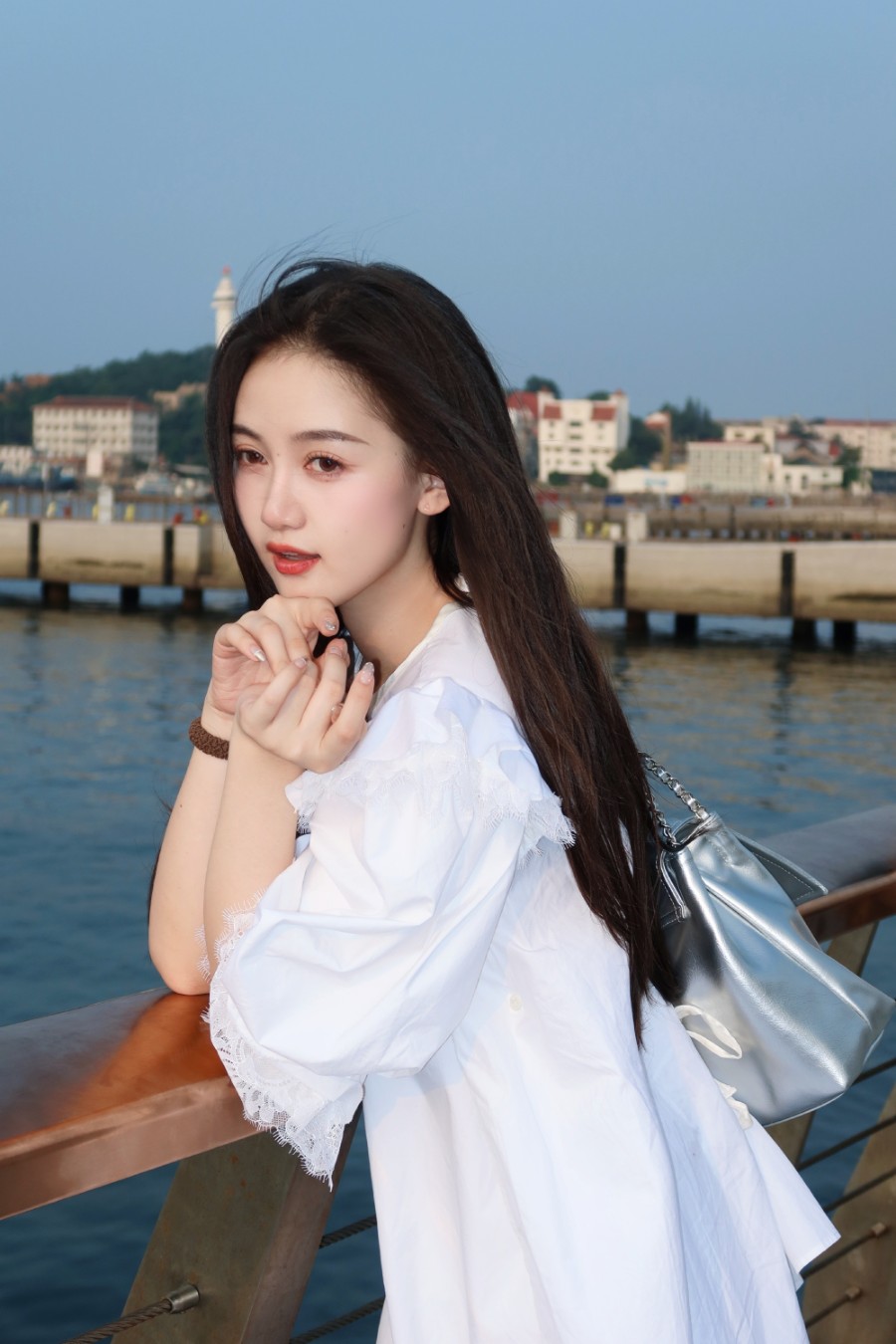 马萱，长直发白裙子，好甜美的私服-第3张图片-风享汇