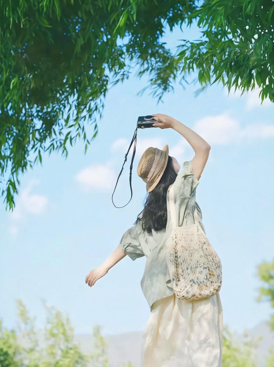 不露脸出片指南｜氛围感摄影的终极密码-第4张图片-风享汇