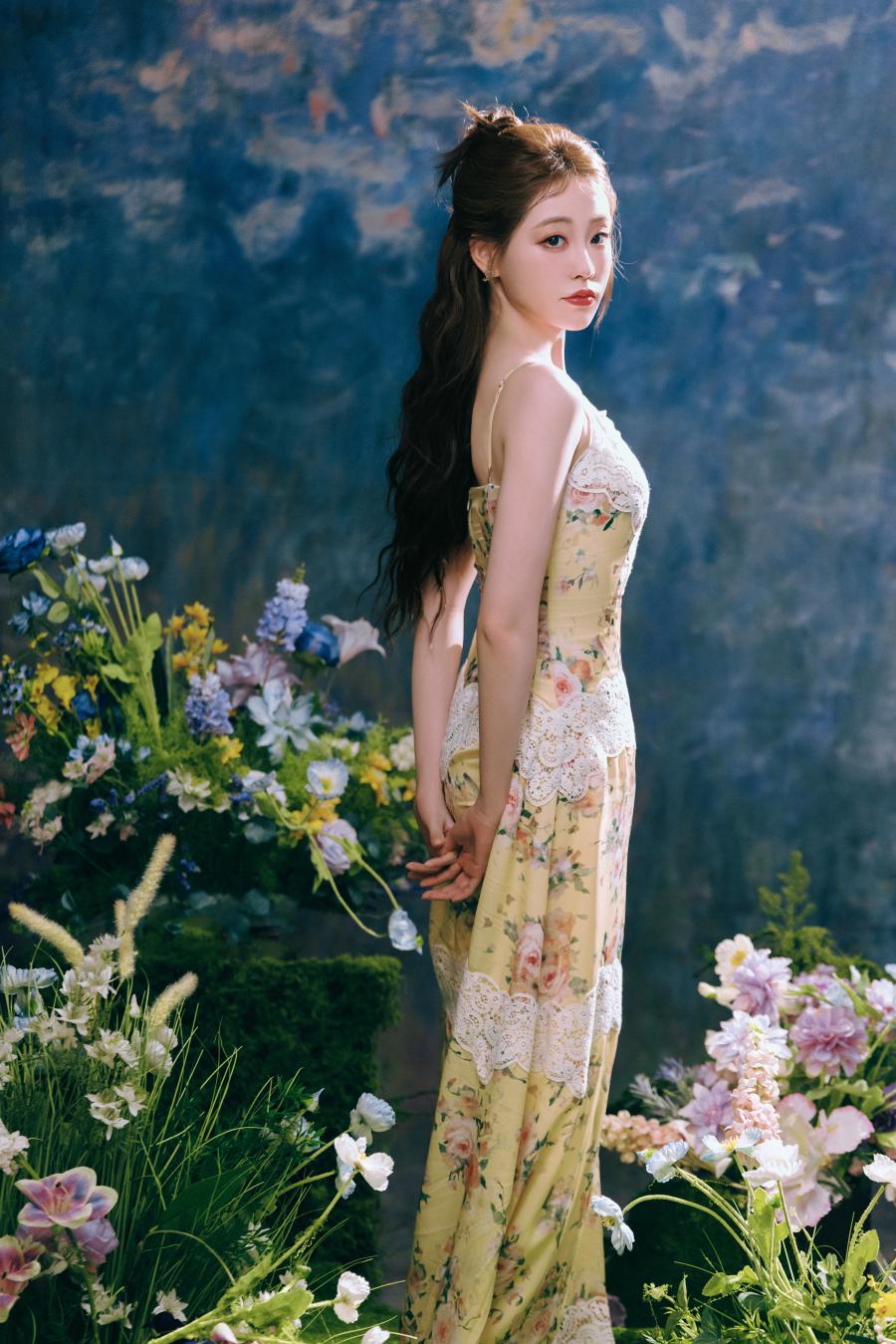 祝绪丹蕾丝吊带碎花裙，清新优雅-第8张图片-风享汇