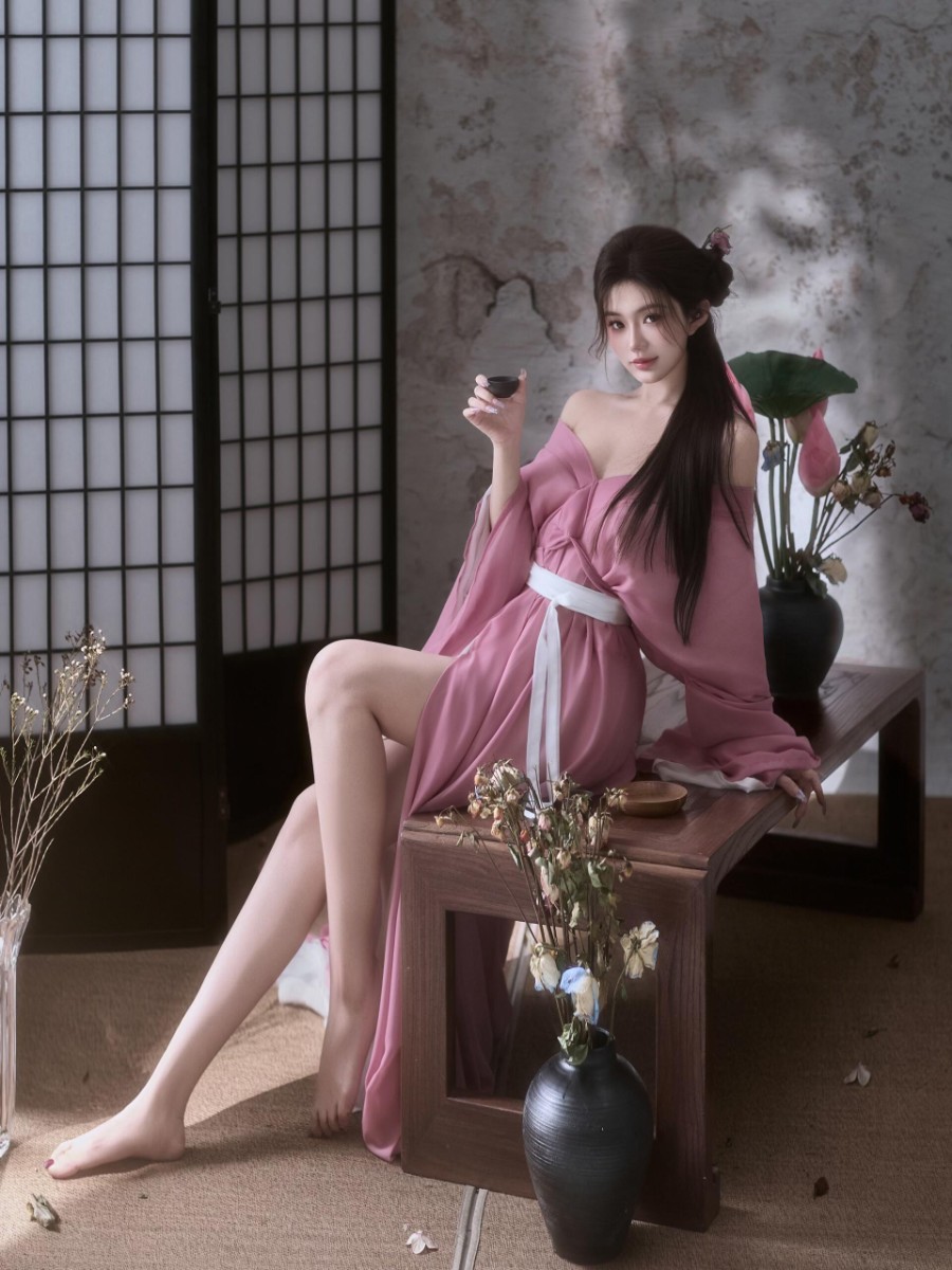 粉红少女东方韵味，清冷贵气千金感 ​​​-第4张图片-风享汇