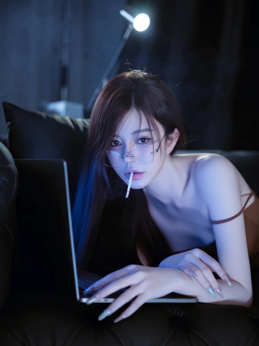 情绪复古美女写真-第8张图片-风享汇