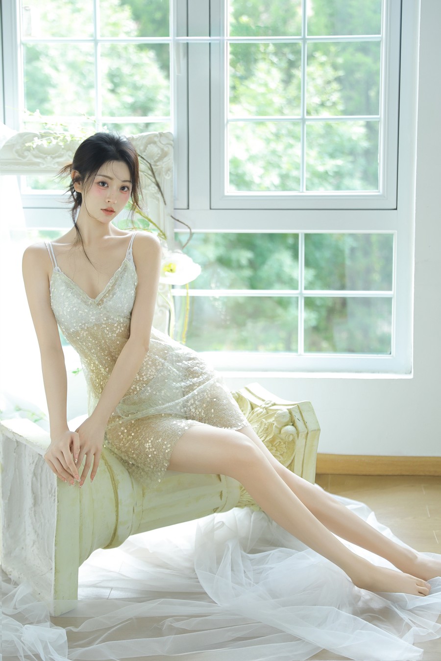 画框里的美神，纱幔花房的光影诗韵-第9张图片-风享汇
