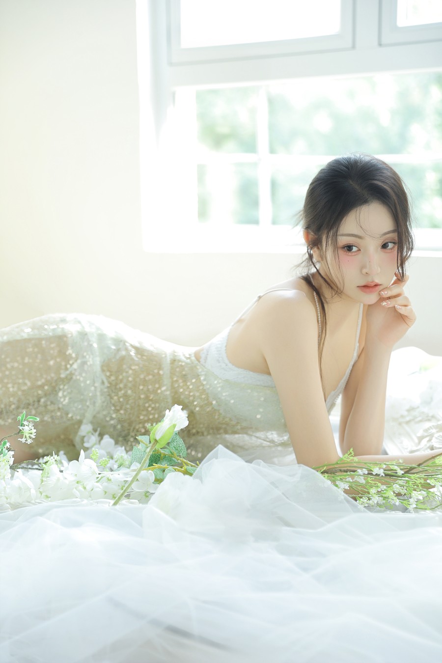 画框里的美神，纱幔花房的光影诗韵-第8张图片-风享汇