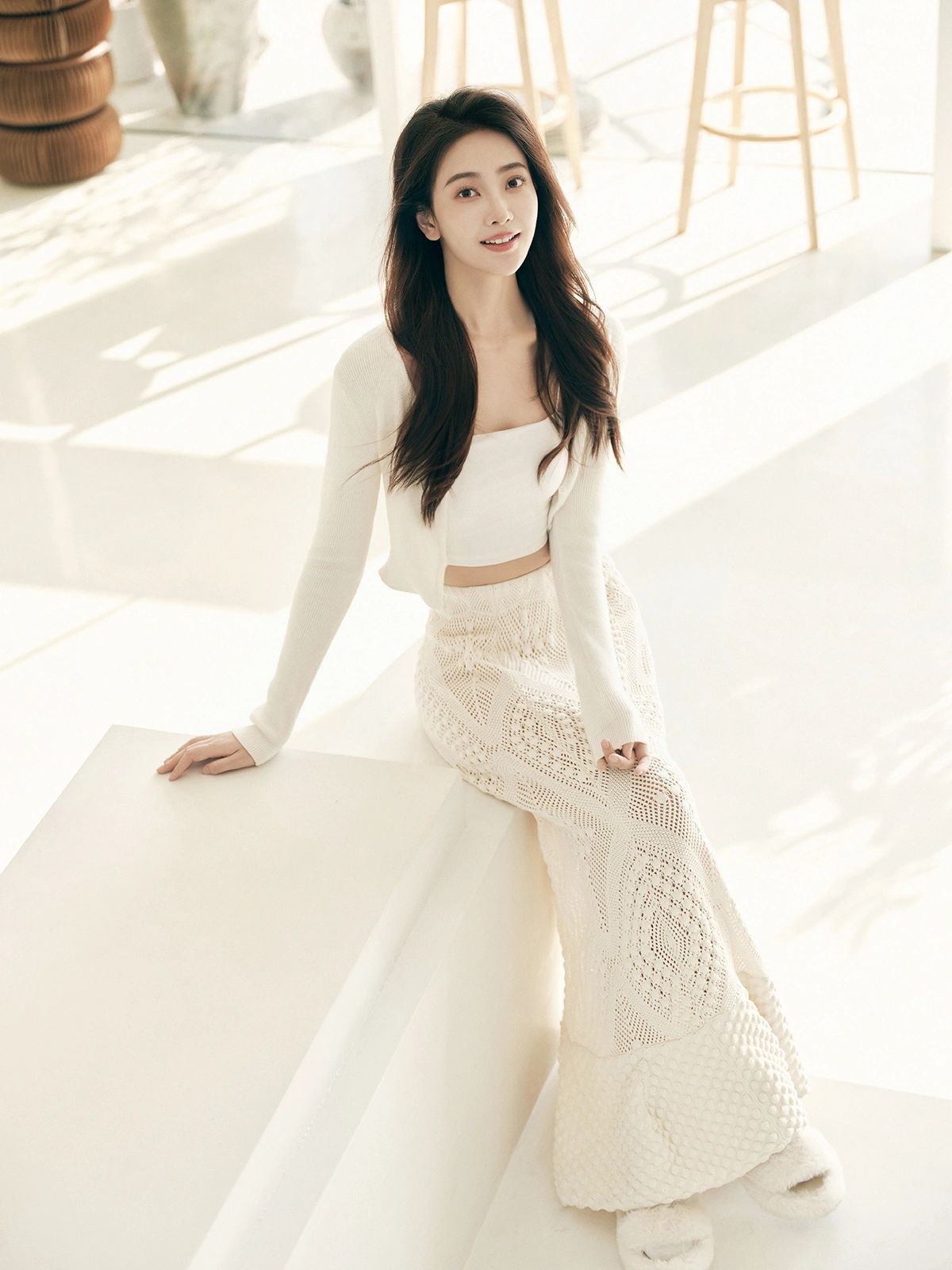 柔光里的白衣长发女子写真-第7张图片-风享汇