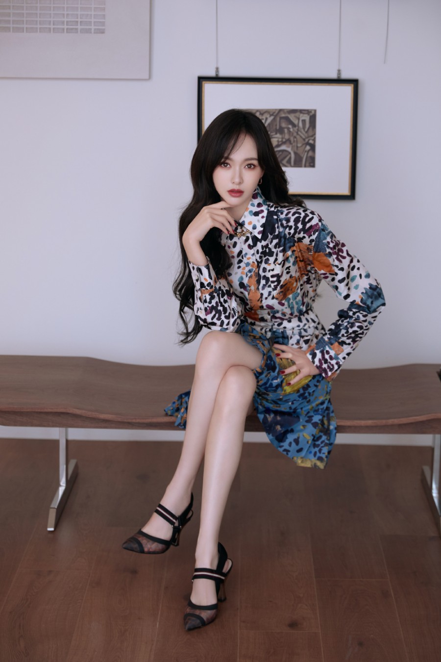 唐嫣身穿碎花短裙，优雅又甜美-第4张图片-风享汇