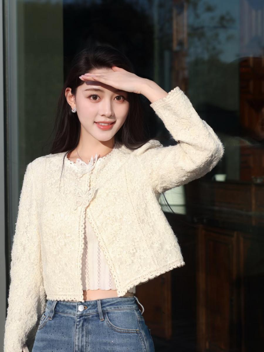 7 个牛仔裤拍照神姿势,轻松拍出温柔优雅感-第2张图片-风享汇 7 个牛仔裤拍照神姿势,轻松拍出温柔优雅感-第2张图片-风享汇