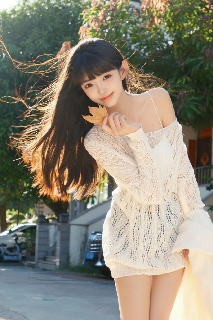 12个枫叶互动姿势,拍出氛围感×少女感双buff-第6张图片-风享汇 12个枫叶互动姿势,拍出氛围感×少女感双buff-第6张图片-风享汇