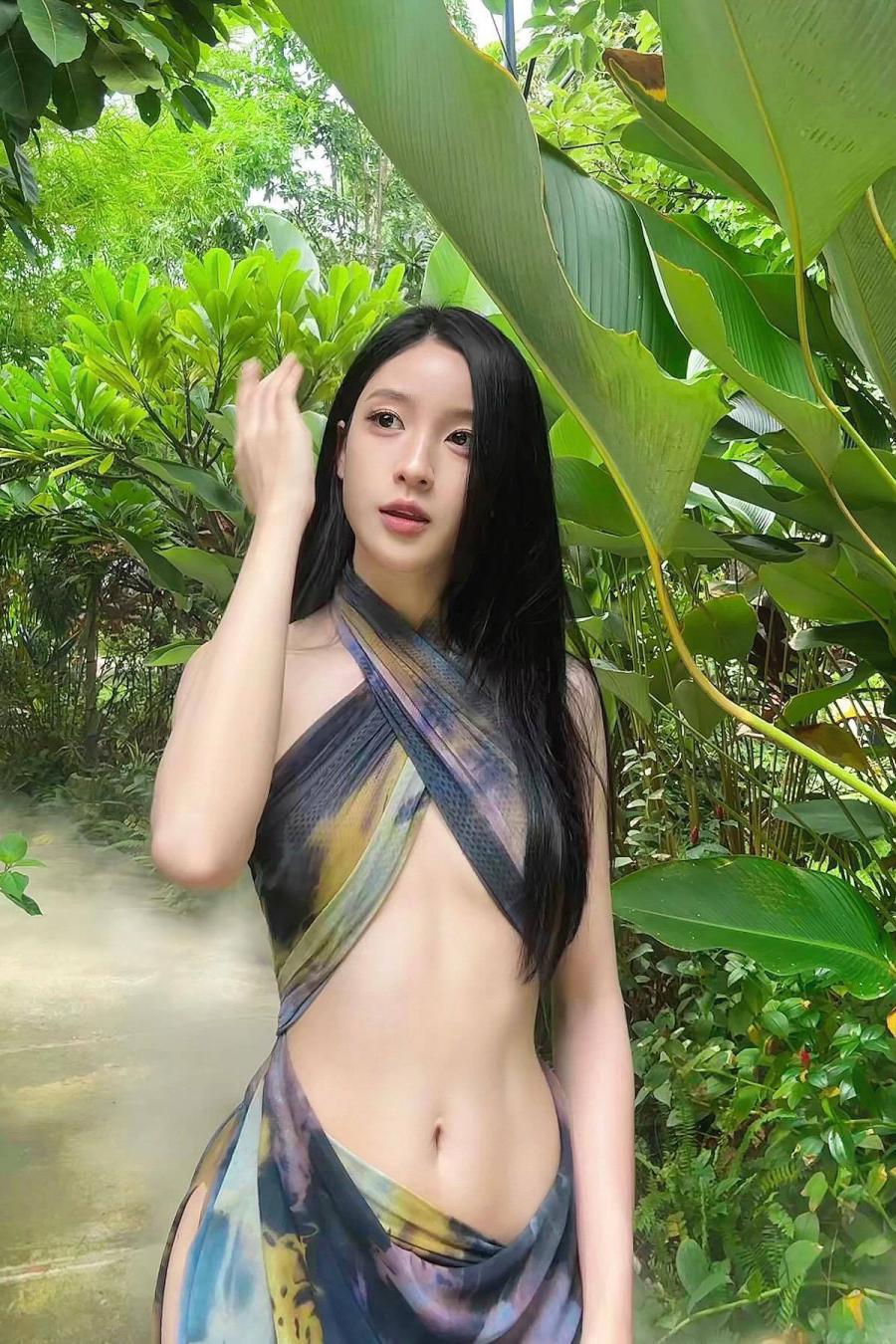 沙滩裙美得让人窒息，超个性印花太吸睛-第3张图片-风享汇