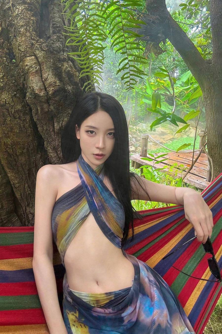 沙滩裙美得让人窒息，超个性印花太吸睛-第9张图片-风享汇