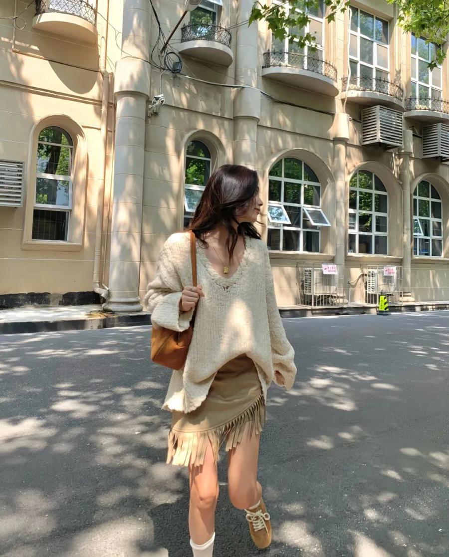 街头拍照｜9 个姿势让你美成文艺电影主角-第3张图片-风享汇