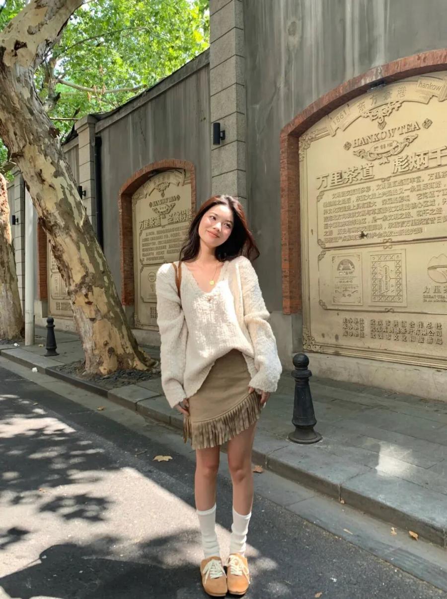 街头拍照｜9 个姿势让你美成文艺电影主角-第8张图片-风享汇