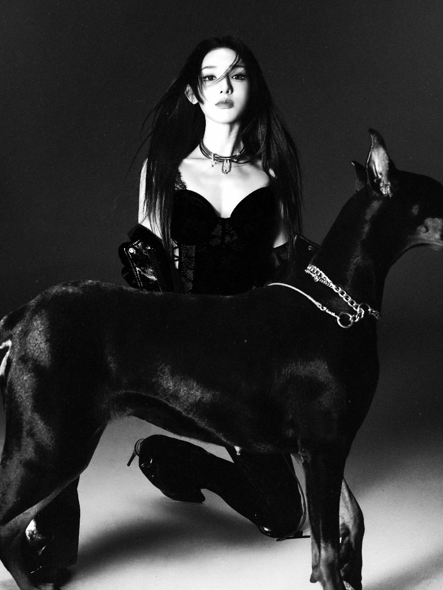 彭小苒镂空鱼骨胸衣，美的好高级-第17张图片-风享汇