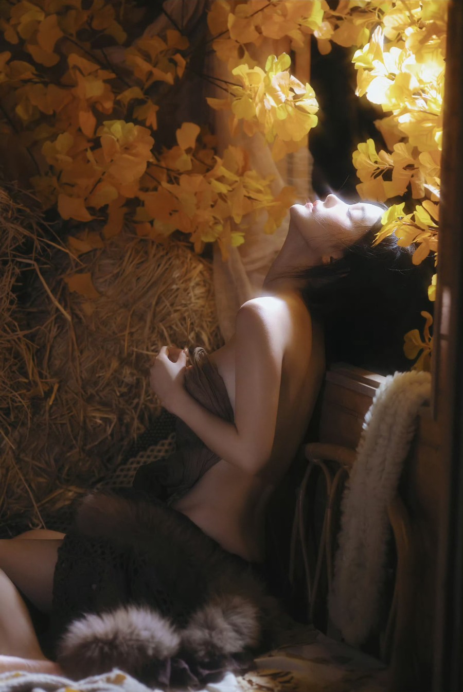 秋 · 意境之美复古人像写真-第17张图片-风享汇