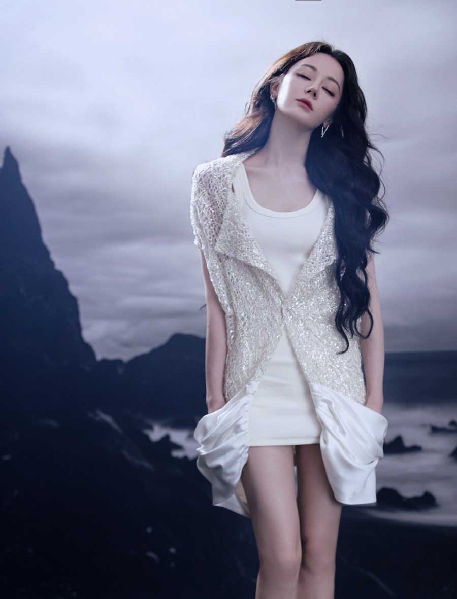 迪丽热巴，白裙礁石大片-第6张图片-风享汇