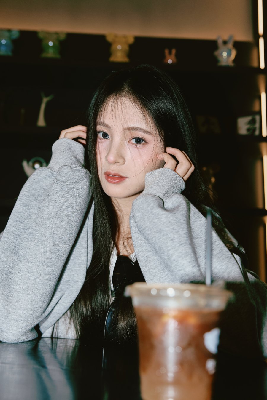 夜景闪光灯写真攻略：9 个姿势玩转街头酷飒感-第10张图片-风享汇