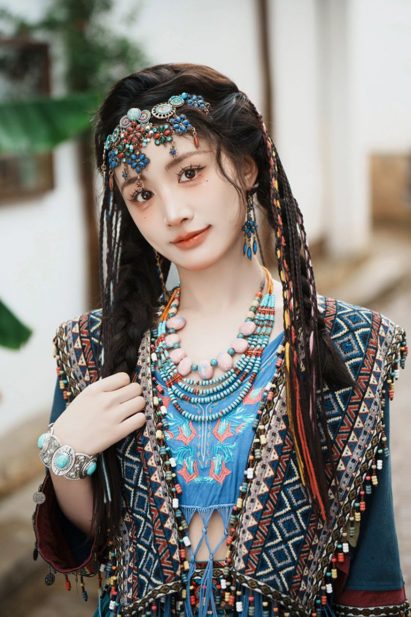 民族风拍照摆姿：9 个动作解锁异域风情，美到窒息-第4张图片-风享汇